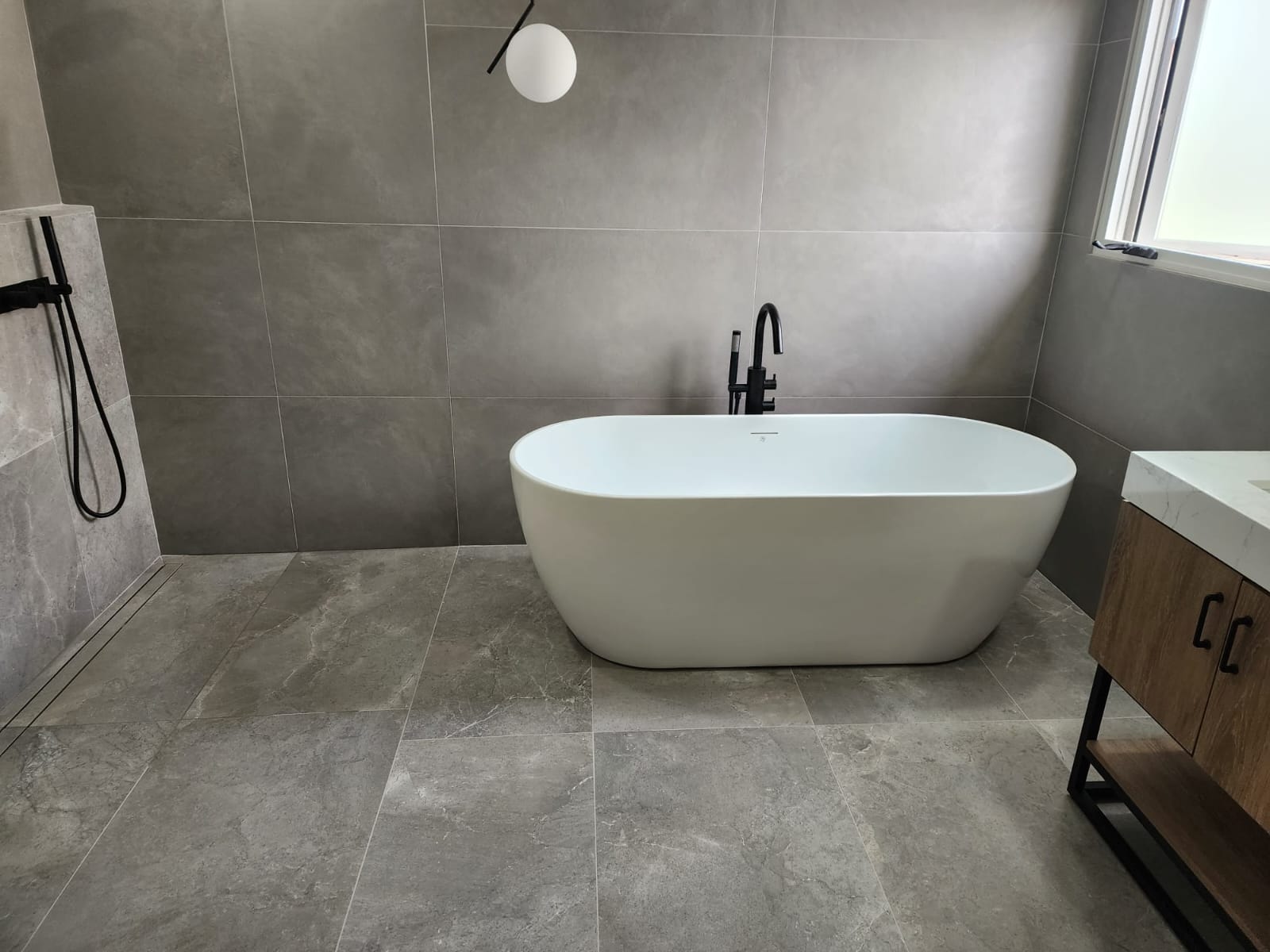 Glass shower
